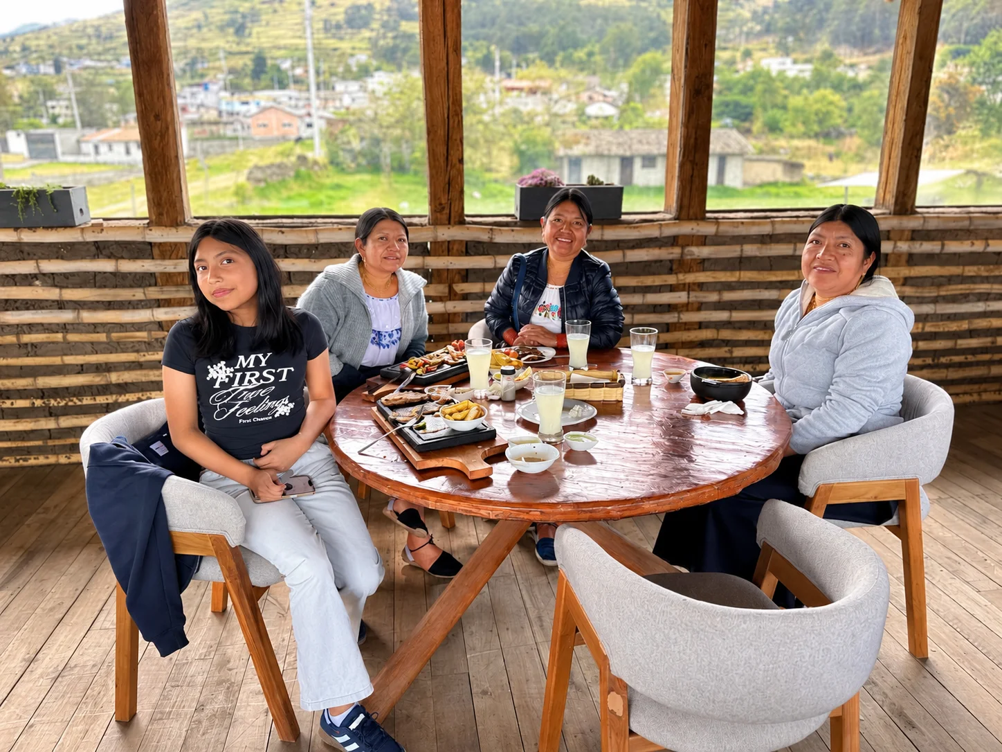 Familia disfrutando de su visita